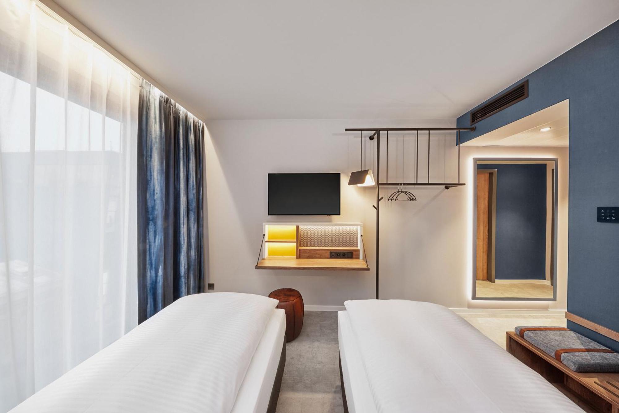 H2 Hotel